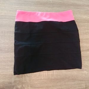 Pretty Little Liars Mini Skirt (Size Medium)